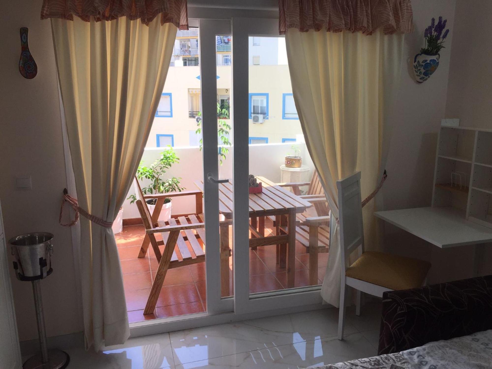 Apartamento Studio In The Centre Near The Beach Torremolinos Exterior foto